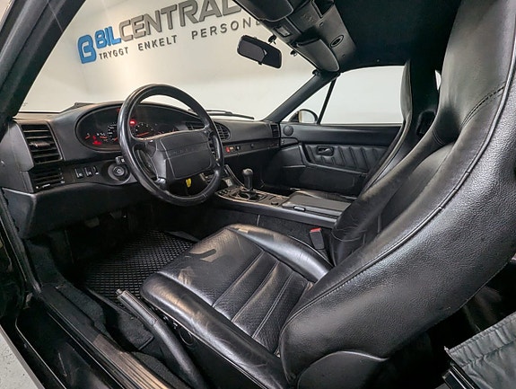 Porsche 968 15 of 16