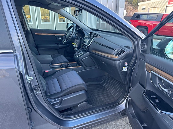 Honda CR-V 8 of 27
