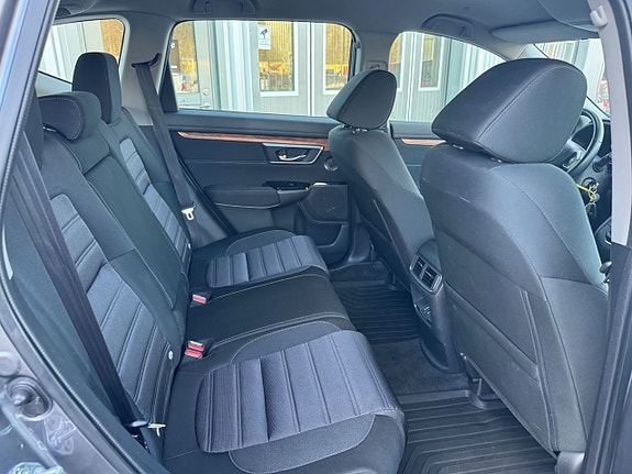 Honda CR-V 6 of 27
