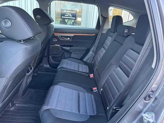 Honda CR-V 18 of 27