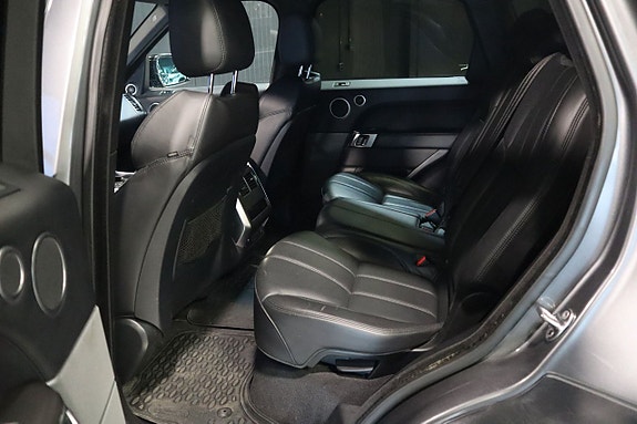 Land Rover Range Rover Sport 18 of 24