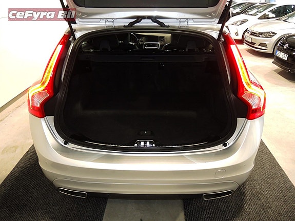 Volvo V60 21 of 22