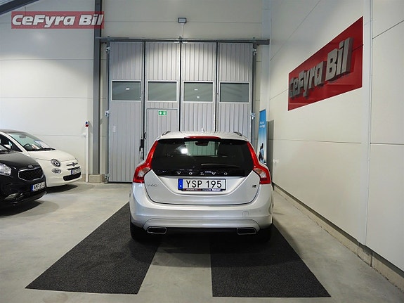 Volvo V60 7 of 22