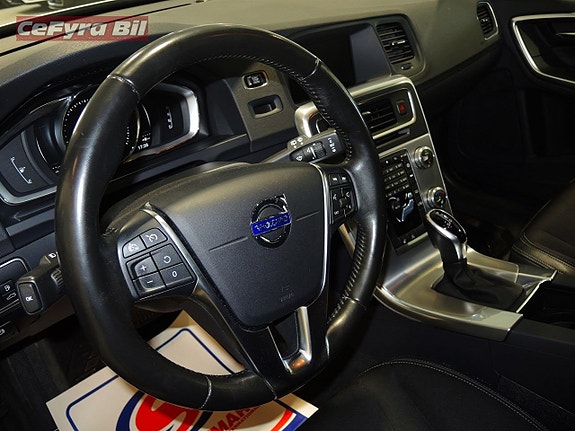 Volvo V60 11 of 22