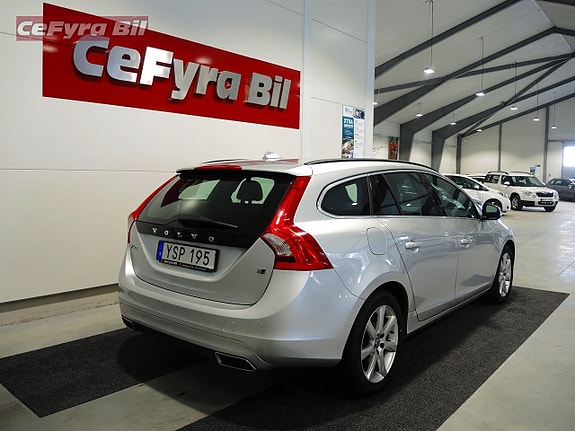 Volvo V60 8 of 22