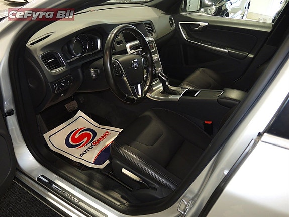 Volvo V60 9 of 22