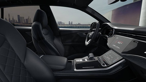 Audi Q8 8 of 12