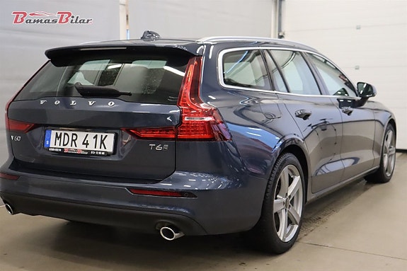 Volvo V60 5 of 23