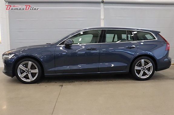 Volvo V60 2 of 23