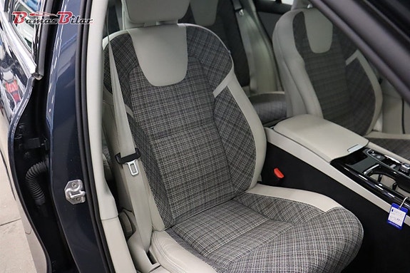 Volvo V60 16 of 23