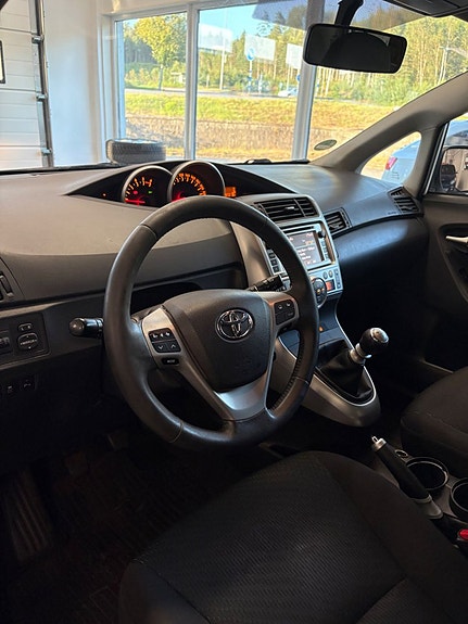 Toyota Verso 5 of 5