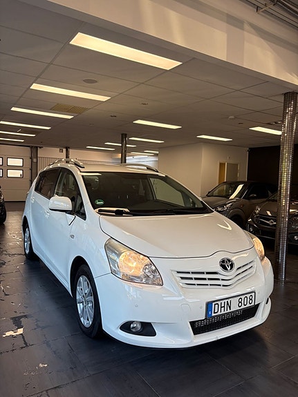 Toyota Verso 4 of 5