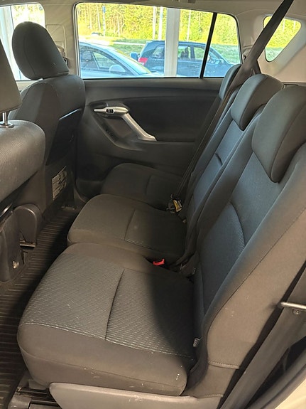 Toyota Verso 7 of 9