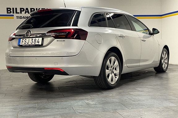 Opel Insignia 3 of 5