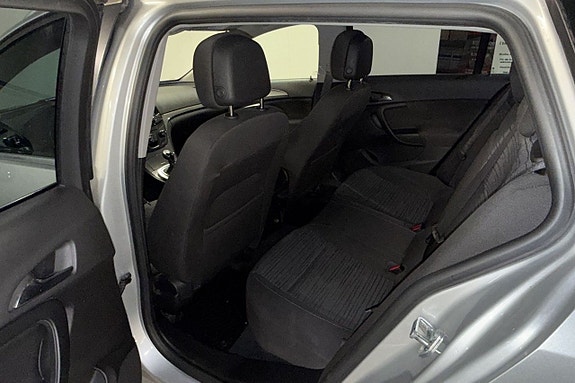 Opel Insignia 6 of 9