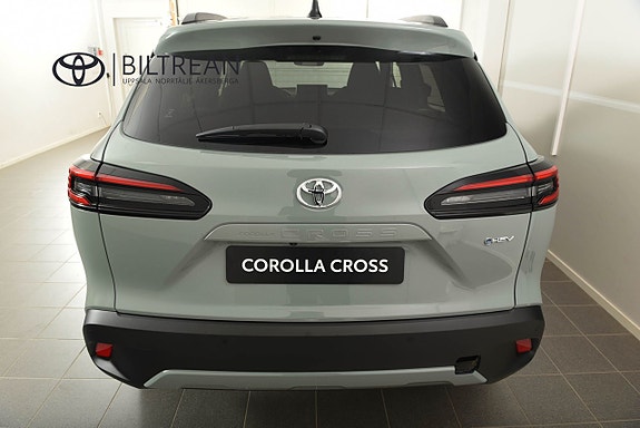 Toyota Corolla Cross 4 of 13
