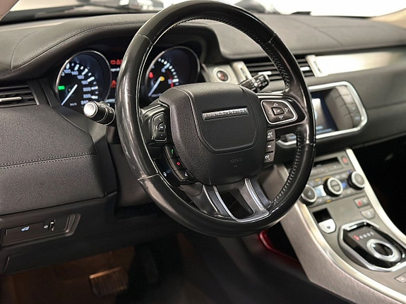 Land Rover Range Rover Evoque 14 of 30