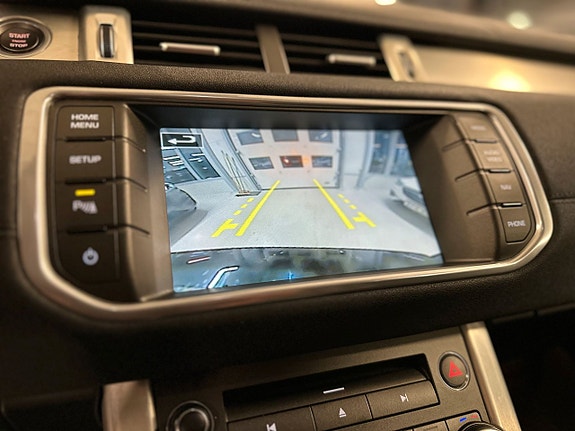 Land Rover Range Rover Evoque 22 of 30