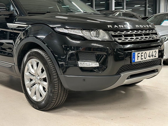 Land Rover Range Rover Evoque 12 of 30