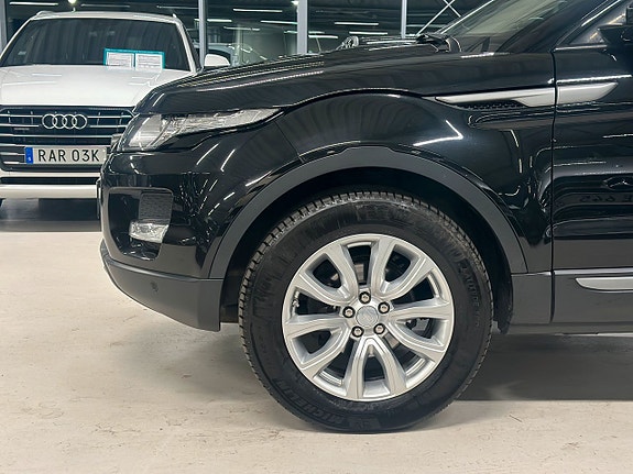 Land Rover Range Rover Evoque 4 of 5