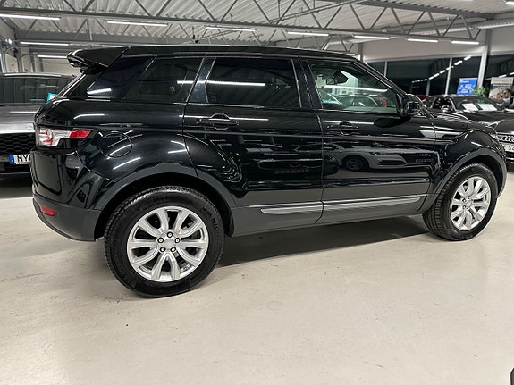 Land Rover Range Rover Evoque 10 of 30