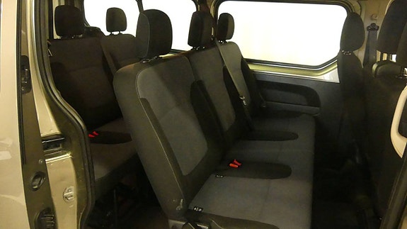 Opel Vivaro 8 of 8