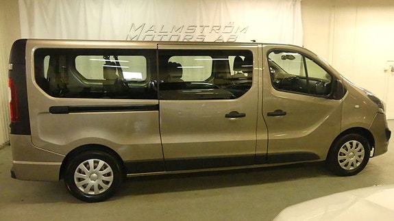 Opel Vivaro 2 of 5