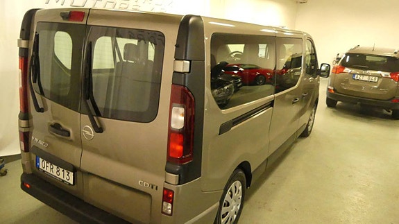 Opel Vivaro 3 of 5
