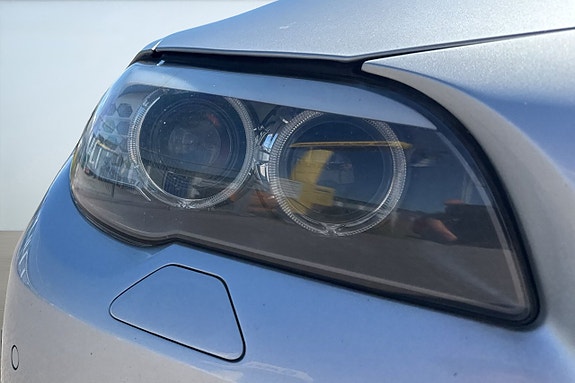 BMW 523i 10 of 14