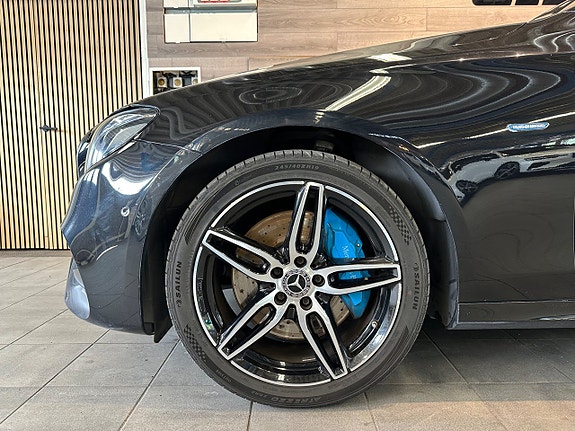 Mercedes-Benz E350 e 28 of 28