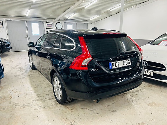 Volvo V60 6 of 12