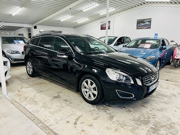 Volvo V60 3 of 12
