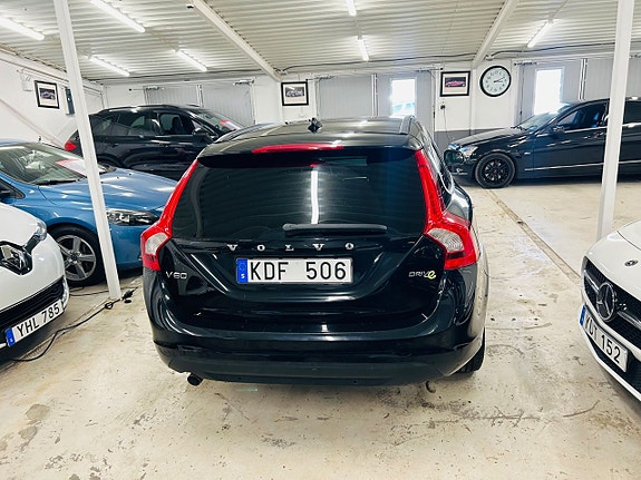 Volvo V60 5 of 12