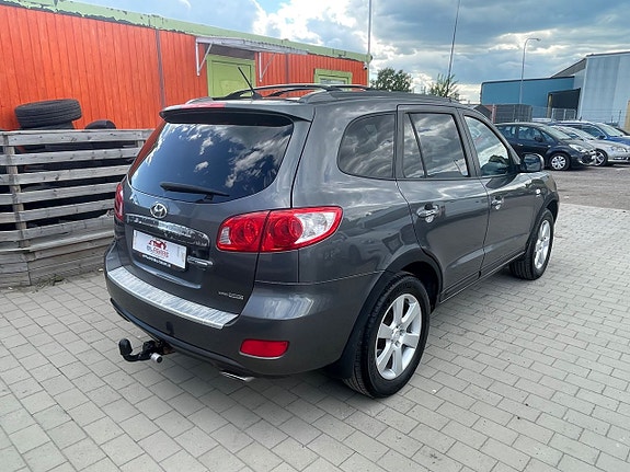 Hyundai Santa Fe 3 of 22