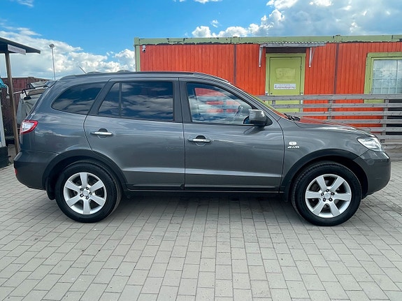 Hyundai Santa Fe 4 of 22