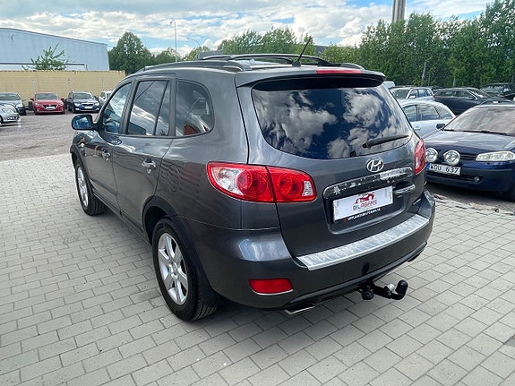 Hyundai Santa Fe 2 of 22