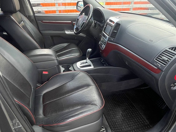 Hyundai Santa Fe 11 of 22