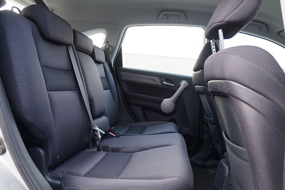 Honda CR-V 10 of 15