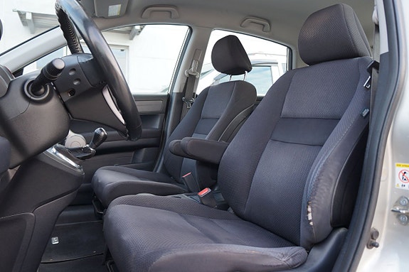 Honda CR-V 7 of 15