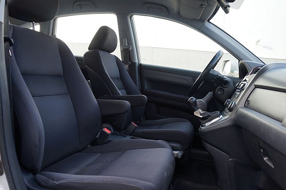 Honda CR-V 11 of 15