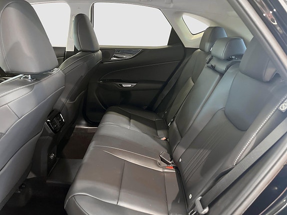 Lexus NX450h+ 11 of 12