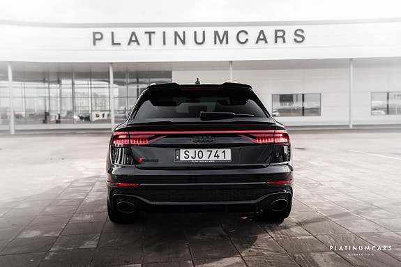 Audi RS Q8 4 of 5