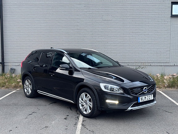 Volvo V60 Cross Country 5 of 5