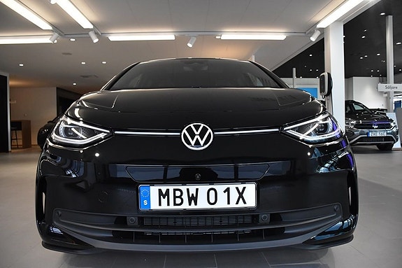 Volkswagen ID.3 3 of 5