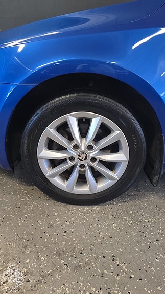 Skoda Octavia 8 of 16
