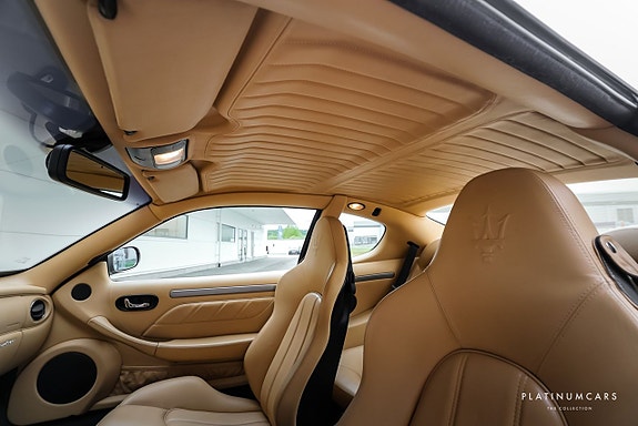 Maserati Coupe 9 of 23
