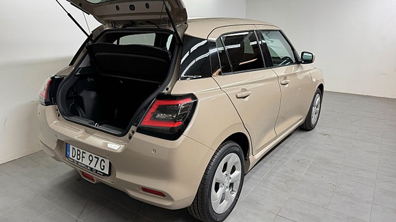 Suzuki Swift 5 of 17