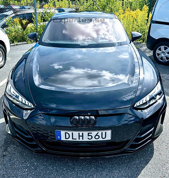Audi e-tron 6 of 23