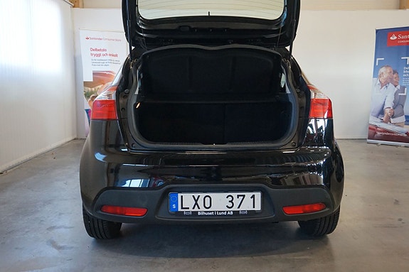Kia Rio 4 of 5
