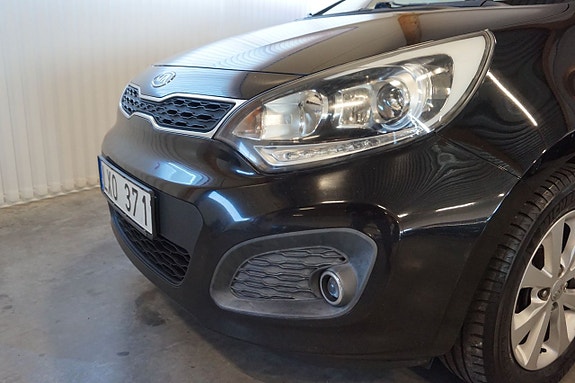 Kia Rio 12 of 23